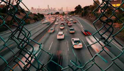 辉达娱乐官网-又是个人能力！绍尔单骑闯关晃过李昂破门 三镇30分钟2-0领先英博